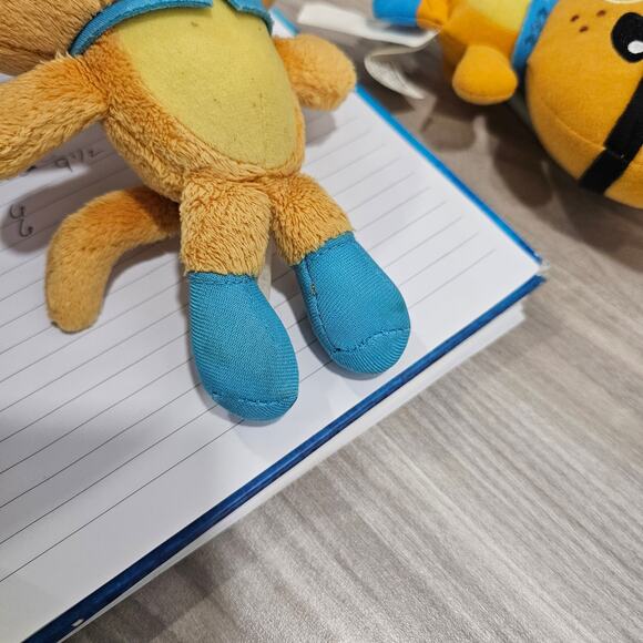 SET LOT OF 4 PLUSH Octonauts Kwazi Orange Cat Captain Barnacles Polar Bear - Picture 7 of 12